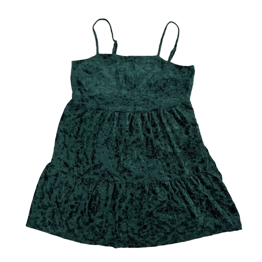 NWT Wild Fable Green Crushed Velvet Spaghetti Strap Dress Size Medium Women’s